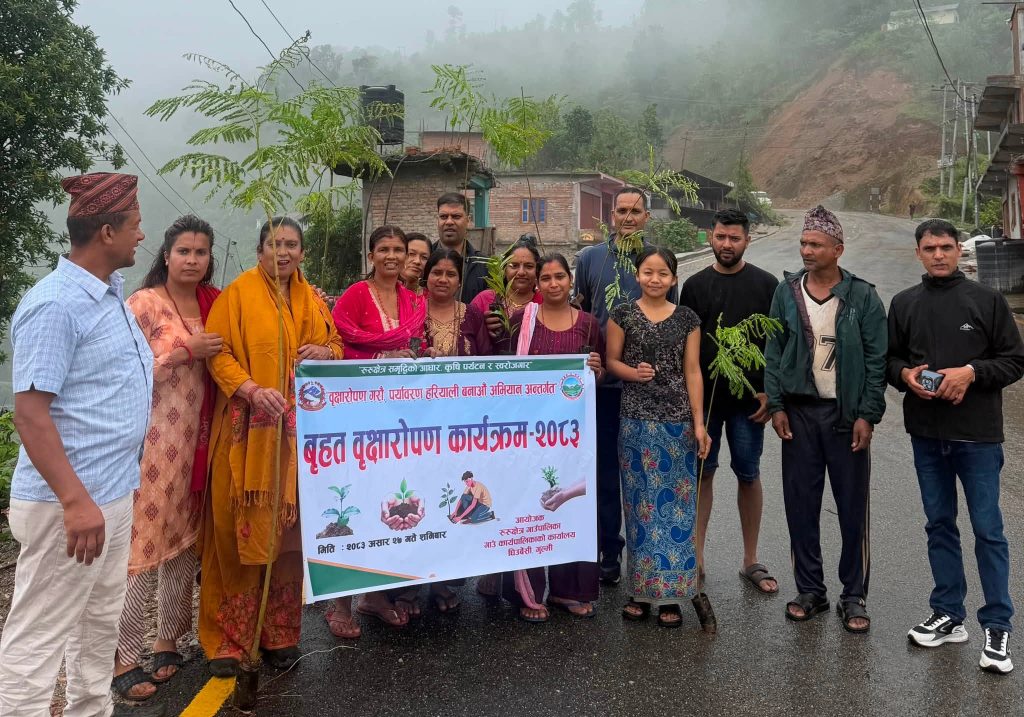 रुरुक्षेत्रमा एकै दिन रोपियो ७ सय बढि बिरुवा, स्थानियको उल्लेख्य सहभागिता